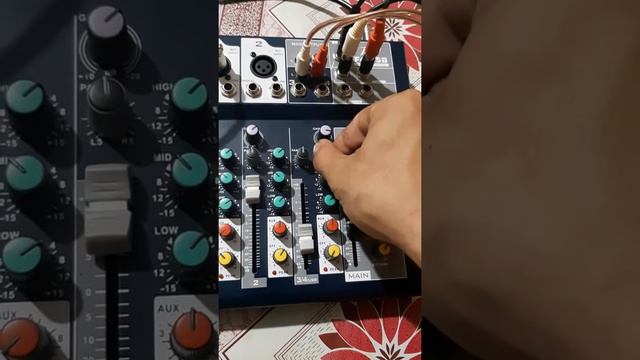 huong dan livestream bang mixer f4 và pck200 смотреть онлайн