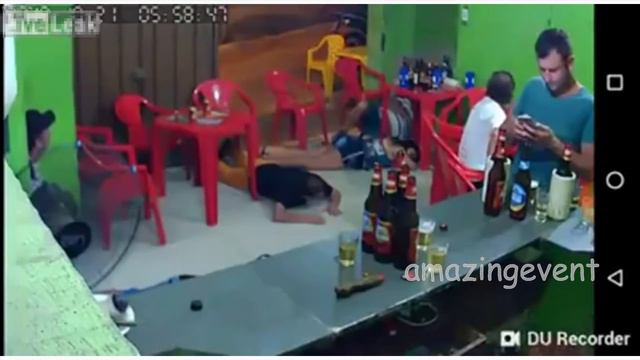 Не заметил ограбление под носом. смотреть онлайн