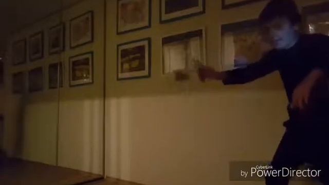 БУТЫЛКА ВОДЫ ЧЕЛЛЕНДЖ НА ХЕЛЛОУИН - BOTTLE FLIP CHALLENGE смотреть онлайн