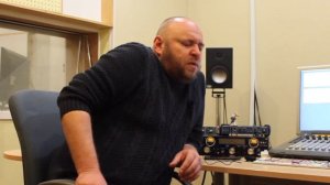 Денис Беспалый - мастер дубляжа ( часть 1) . Русский голос БЭТМЕНА , НЕЙТАНА ДРЕЙКА .