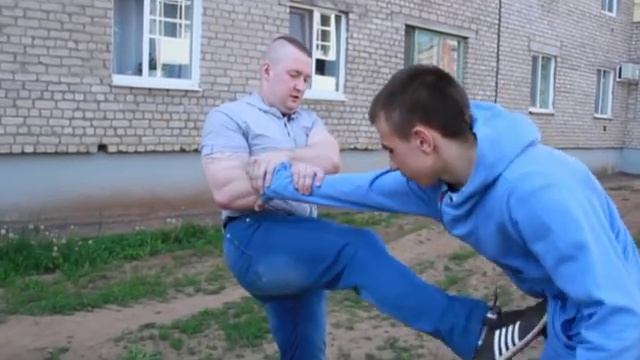 Самооборона: что делать при нападении на улице? смотреть онлайн