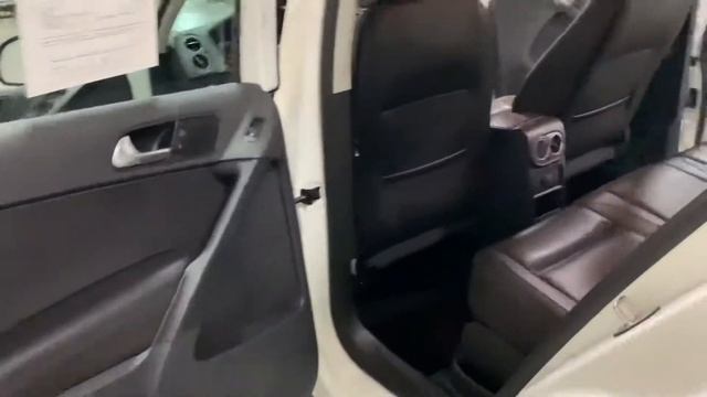 2017 Volkswagen Tiguan S (XYZ Motors) смотреть онлайн