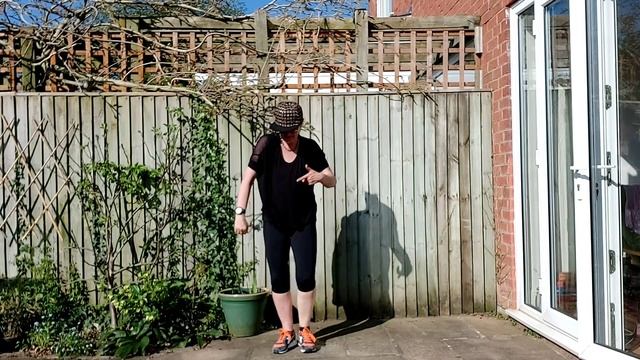 Bailando-Enrique Iglesias- Zumba with Diane Oakden смотреть онлайн