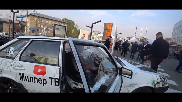 ТУХЛОЕ ОТКРЫТИЕ АВТОСАЛОНА LADA | ГРОМКАЯ ЛАДА смотреть онлайн