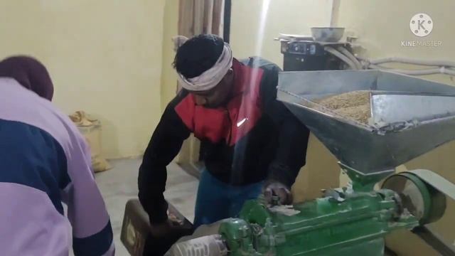 Rice Huller Machine and 10Hp Motor,15Hp Starter ?????? смотреть онлайн