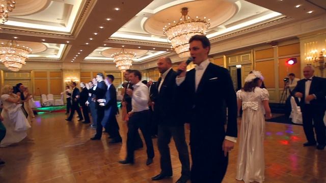 Бал в отеле The Ritz Carlton смотреть онлайн