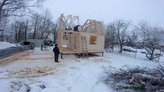 Строительство брусового дома 6х6 с с ломаной крышей, с террасой и балконом. Все этапы стройки смотреть онлайн