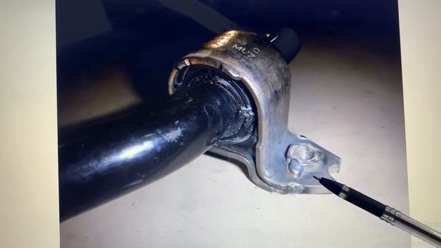 Как поменять втулки стабилизатора Skoda, VW смотреть онлайн