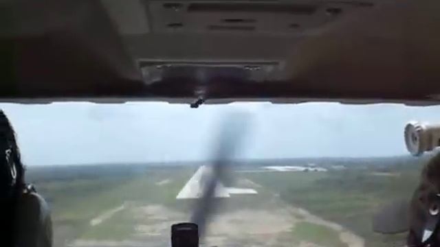 Landing at La Romana Airport смотреть онлайн