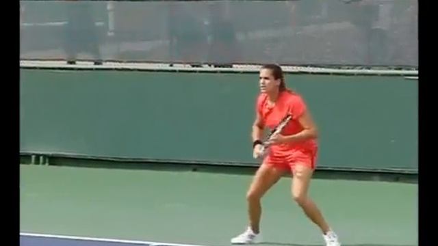 Amelie Mauresmo Замедленный удар слева смотреть онлайн