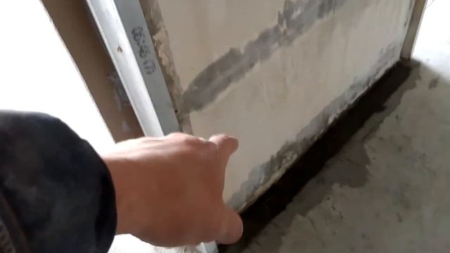 Уборка мусора в коридоре,подготовка к укладке керамогранита. смотреть онлайн