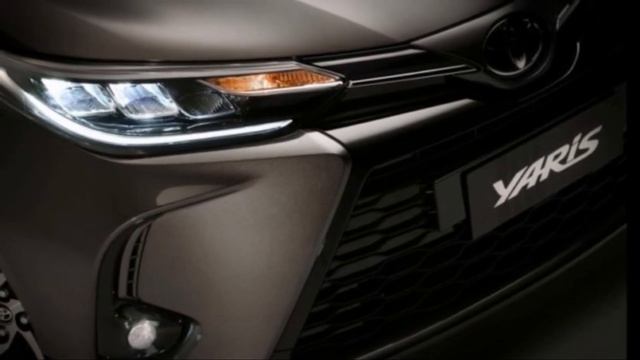 TOYOTA YARIS SEDAN 2023 MUITOS DETALHES смотреть онлайн