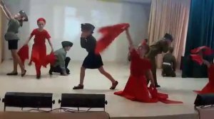 Танец А закаты алые