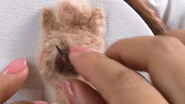 Hand Embroidery Ideas - Wool Felting On Linen Fabric смотреть онлайн