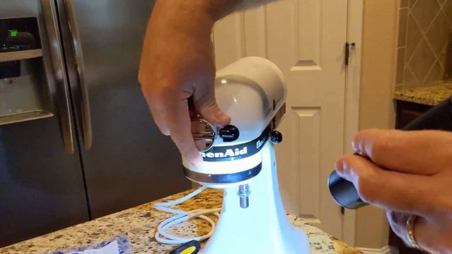 KitchenAid Stand Mixer Wobble Fix and Tune Up смотреть онлайн