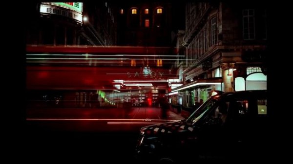 Small Vintage Camera - HUGE 100MP SENSOR! (Hasselblad 907X & CFV100C)