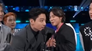 Taekook/Вигуки| Вигу в Америке [1/2]