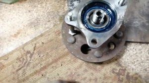 Замена ступичного подшипника Toyota Camry Gracia SXW 20