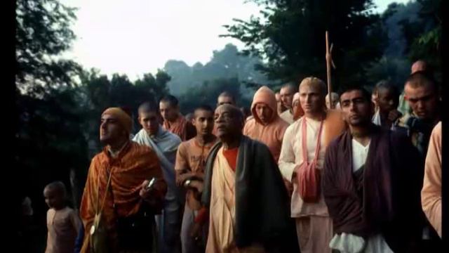 Don't Make It (ISKCON) A Stool Society - Make It A Honey Society - Prabhupada 0365