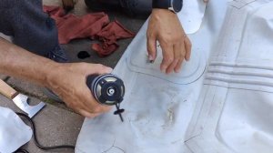 Удаление старого клея с лодки пвх