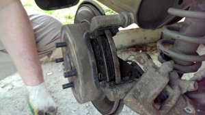 Замена тормозных колодок Toyota Corolla e120