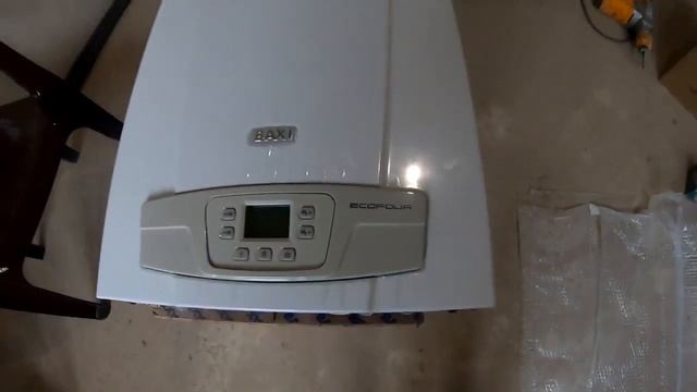 Установка котла Baxi Eco Four 24 Fi турбо и батарей отопления DAKOR Турция .#ТеплотехникаКрыма смотреть онлайн