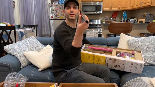 Unboxing The Dyson V7 Motorhead Vacuum! смотреть онлайн