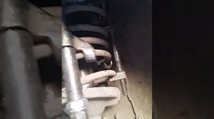 Замена верхних опор стойки Пассат б3. Без снятия стойки с автомобиля.