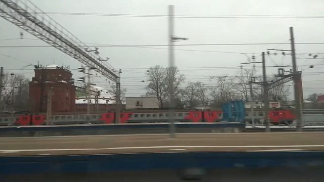 Отправление ласточки ( ЭС1П 017 ) с ярославского вокзала внутри смотреть онлайн