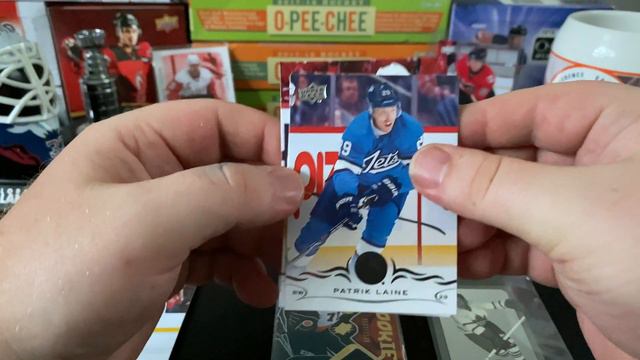 DOUBLE FEATURE- Championship Collection vs Rookie MYSTERY Box! 8 Random Packs Hockey Cards Unboxing смотреть онлайн