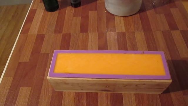 Pineapple & Fresh Mango, Melt and Pour Soap Tutorial смотреть онлайн