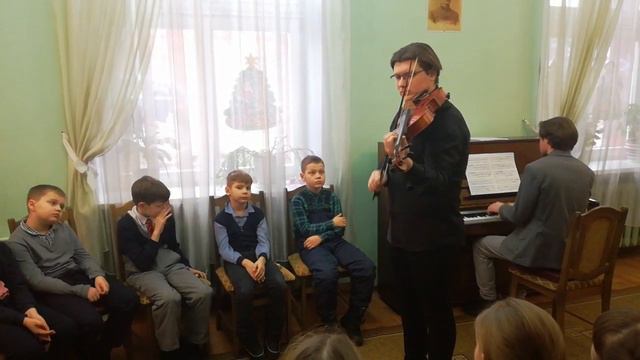 Концерт для альта - Стамиц, исполняет Антончик Илья