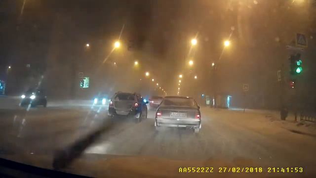 Снегопад в Харькове 27.02.18 смотреть онлайн