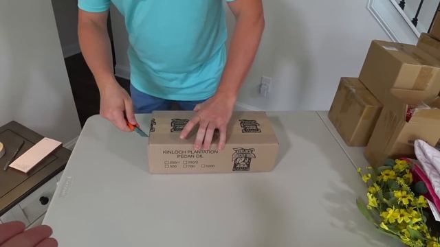 Открываем потерянные посылки по $1, не знаем что внутри/ Распаковка самых дешевых посылок в США Вло смотреть онлайн