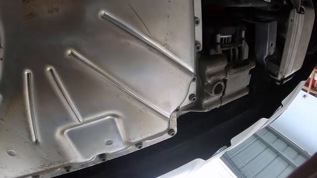 How to change the oil on a Bentley Bentayga. смотреть онлайн
