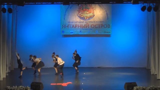 Школа Между строк смотреть онлайн