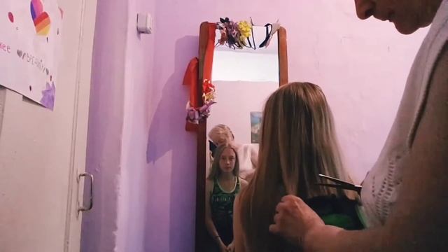 Неделя влогов/ВТОРНИК?⛓️/ ПОДСТРИГЛА ВОЛОСЫ?! КАРЕ?! смотреть онлайн