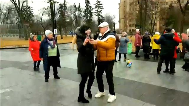 8 МАРТА 2023!!! ХАРЬКОВ!!! Я ЦЕЛУЮ ЖИЗНЬ ИСКАЛ ТАКУЮ!!! смотреть онлайн