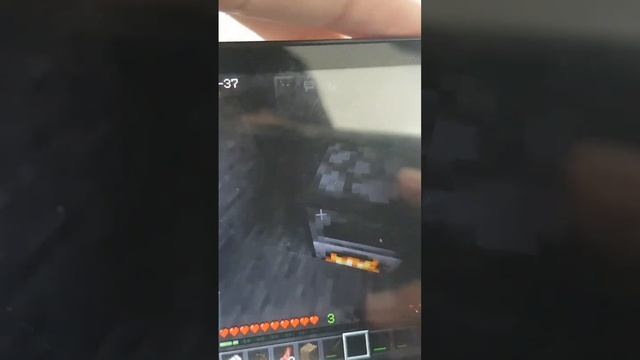 Un alcatel de hace 7 años que corre el minecraft a 60 fps смотреть онлайн