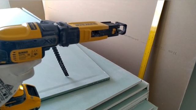 DeWalt DCF6202 Collated Drywall Screw Gun Attachment
