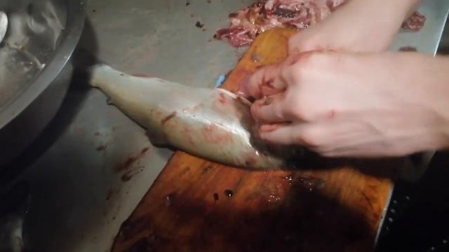 Чистка форели смотреть онлайн
