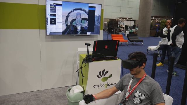 My HAND Was On FIRE - CAPTOGLOVE -  Hands On The Future Of Haptics