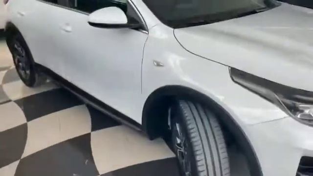 Kia Ceed X 1 6 CRDi Drive 85kW 115CV смотреть онлайн