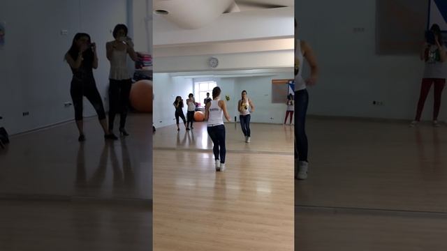 Dominican fusion bachata footworks. Maria Kozlovskaya BailaMar. Bachata Nights Moscow смотреть онлайн