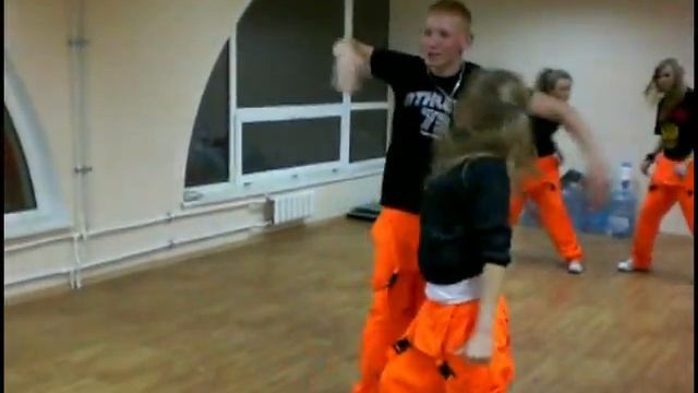 Танцевальный хоп ))) YouDancer смотреть онлайн