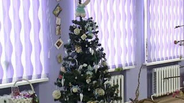 Выставка новогоднего арт-дизайна «Ну, и фрукт!»_стк смотреть онлайн