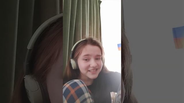 Ребята пишите свои догадки почему Хенджину и Феликсу запрещают общаться. Это чисто мое мнение❤️🔥