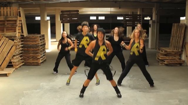"BETCHA HOUSE ON IT" || Shonlock || Fitness Choreography || REFIT® Revolution смотреть онлайн