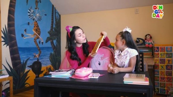 Pempe. 30 bölüm — Mektep (Пемпе. 30 выпуск — Школа)