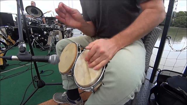 Bongo Solo in Concert by FunkyConga смотреть онлайн
